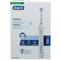 Электрическая зубная щетка Oral-B Laboratory Smart Cleaning Protection (D601.523.3X)