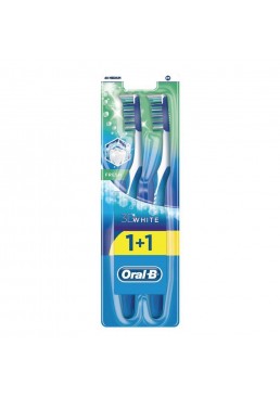 Зубная щетка Oral-B "3D White. Свежесть" средняя жесткость, 1+1